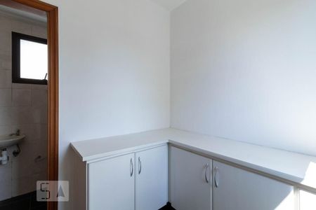 Apartamento para alugar com 207m², 4 quartos e 4 vagas Apartamento para alugar com 207m², 4 quartos e 4 vagasQuarto de Serviço