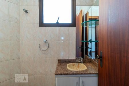 Apartamento para alugar com 207m², 4 quartos e 4 vagas Apartamento para alugar com 207m², 4 quartos e 4 vagasLavabo