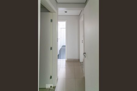 Casa para alugar com 98m², 3 quartos e 2 vagasCorredor