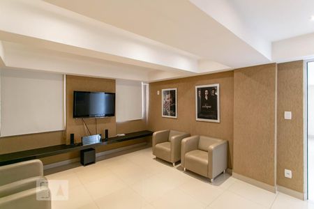 Casa para alugar com 98m², 3 quartos e 2 vagasÁrea comum - Sala de Cinema