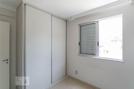 Casa para alugar com 98m², 3 quartos e 2 vagasQuarto 2