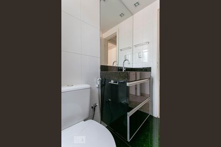 Casa para alugar com 98m², 3 quartos e 2 vagasBanheiro Social