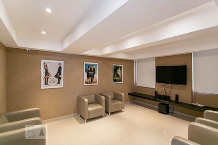 Casa para alugar com 98m², 3 quartos e 2 vagasÁrea comum - Sala de Cinema