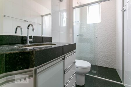 Casa para alugar com 98m², 3 quartos e 2 vagasBanheiro da Suite