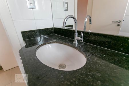 Casa para alugar com 98m², 3 quartos e 2 vagasBanheiro da Suite