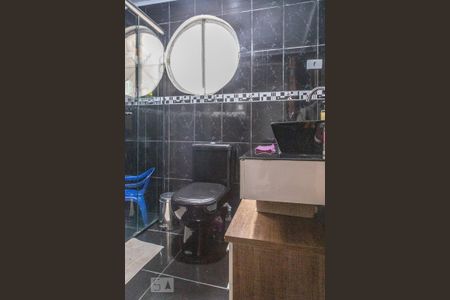 Casa à venda com 252m², 2 quartos e 5 vagasBanheiro