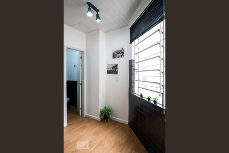 Cozinha de apartamento à venda com 1 quarto, 31m² em Centro, Porto Alegre