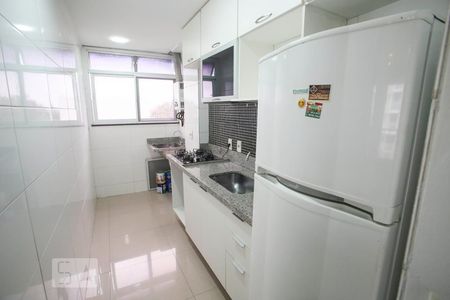 Cozinha de apartamento à venda com 2 quartos, 48m² em Anil, Rio de Janeiro