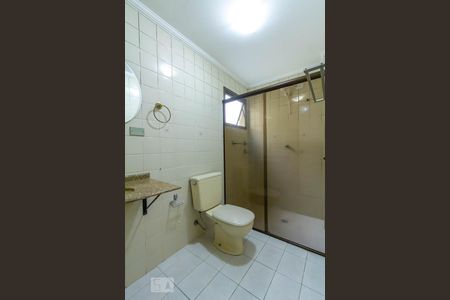 Apartamento para alugar com 65m², 2 quartos e 1 vagaBanheiro da suíte