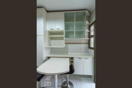 Apartamento para alugar com 65m², 2 quartos e 1 vagaArmários