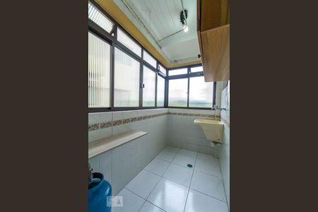 Apartamento para alugar com 65m², 2 quartos e 1 vagaÁrea de serviço