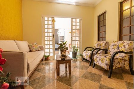 Sala de Estar de casa para alugar com 4 quartos, 336m² em Parque Jambeiro, Campinas