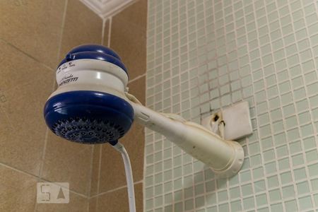 Casa à venda com 216m², 4 quartos e 3 vagasBanheiro da suíte 2 - Chuveiro