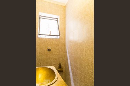 Casa à venda com 216m², 4 quartos e 3 vagasLavabo