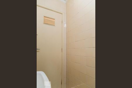 Casa à venda com 216m², 4 quartos e 3 vagasBanheiro de serviço