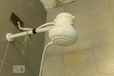 Casa à venda com 216m², 4 quartos e 3 vagasBanheiro da suíte 1 - Chuveiro