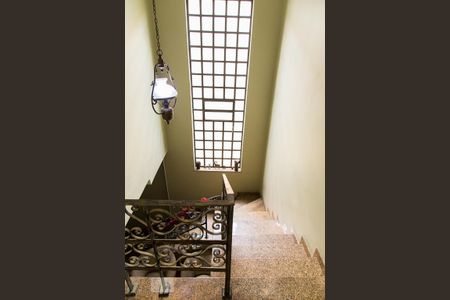 Casa à venda com 216m², 4 quartos e 3 vagasEscada