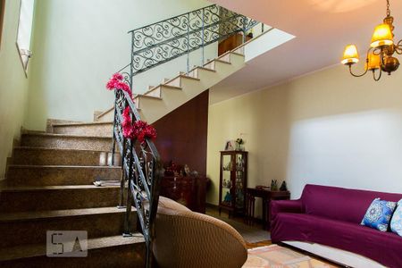 Sala central de casa à venda com 4 quartos, 216m² em Planalto Paulista, São Paulo