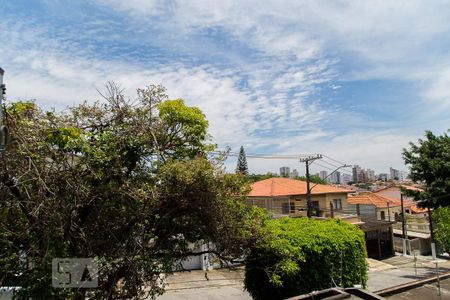 Casa à venda com 216m², 4 quartos e 3 vagasVista da suíte 2