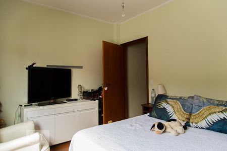 Casa à venda com 216m², 4 quartos e 3 vagasSuíte 1