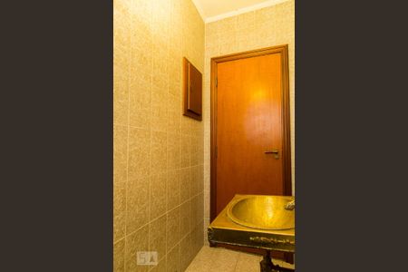 Casa à venda com 216m², 4 quartos e 3 vagasLavabo