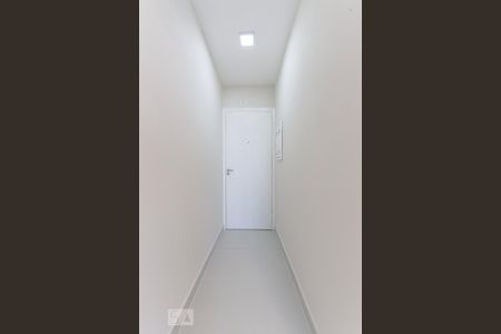 Corredor Entrada de apartamento para alugar com 1 quarto, 70m² em Vila Ede, São Paulo