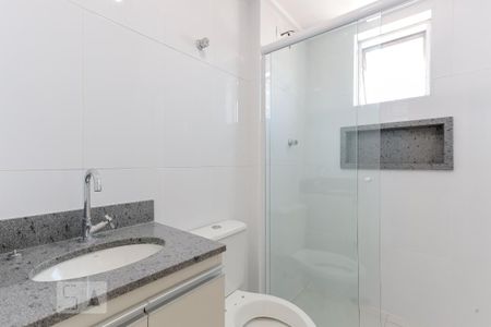 Banheiro de apartamento para alugar com 1 quarto, 70m² em Vila Ede, São Paulo