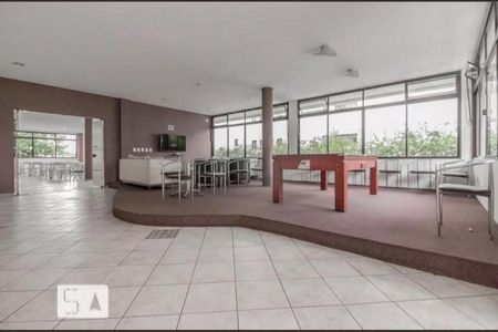 Apartamento para alugar com 72m², 2 quartos e 1 vaga