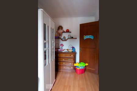 Casa à venda com 180m², 3 quartos e 4 vagas Casa à venda com 180m², 3 quartos e 4 vagasQuarto 2