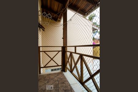 Casa à venda com 180m², 3 quartos e 4 vagas Casa à venda com 180m², 3 quartos e 4 vagasVaranda da Suíte