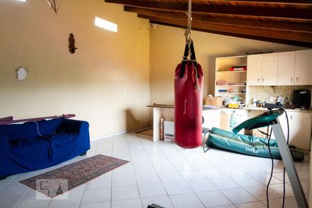 Casa à venda com 180m², 3 quartos e 4 vagas Casa à venda com 180m², 3 quartos e 4 vagasSótão