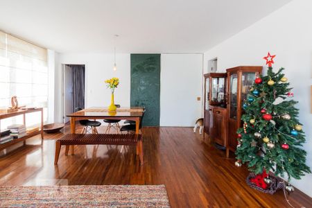 Apartamento à venda com 190m², 2 quartos e 1 vaga Apartamento à venda com 190m², 2 quartos e 1 vagaSala