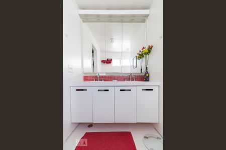 Apartamento à venda com 190m², 2 quartos e 1 vaga Apartamento à venda com 190m², 2 quartos e 1 vagaBanheiro da Suíte 1