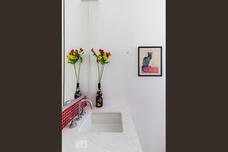 Apartamento à venda com 190m², 2 quartos e 1 vaga Apartamento à venda com 190m², 2 quartos e 1 vagaBanheiro da Suíte 1