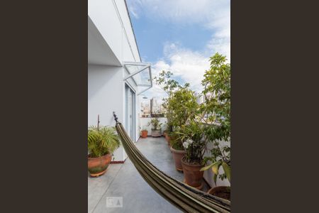 Apartamento à venda com 190m², 2 quartos e 1 vaga Apartamento à venda com 190m², 2 quartos e 1 vagaVaranda