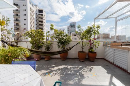 Apartamento à venda com 190m², 2 quartos e 1 vaga Apartamento à venda com 190m², 2 quartos e 1 vagaVaranda