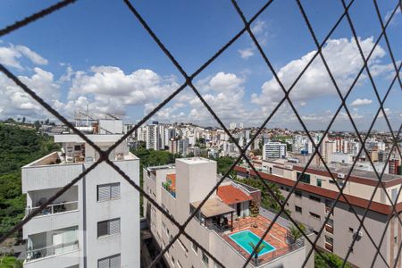 Apartamento para alugar com 115m², 3 quartos e 3 vagasVista do quarto 2