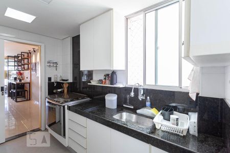 Apartamento para alugar com 115m², 3 quartos e 3 vagasCozinha