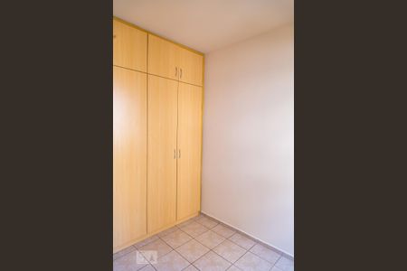 Quarto 1 de apartamento para alugar com 2 quartos, 50m² em Colégio Batista, Belo Horizonte