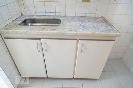 Apartamento para alugar com 50m², 2 quartos e 1 vaga Apartamento para alugar com 50m², 2 quartos e 1 vagaArmário da Cozinha