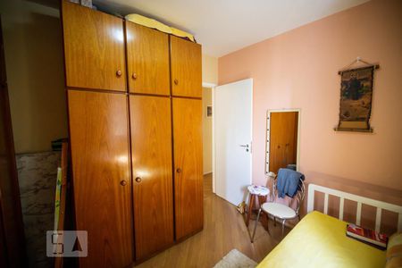 Quarto 1 de apartamento para alugar com 3 quartos, 74m² em Jardim Ester Yolanda, São Paulo