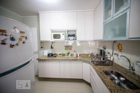 Apartamento para alugar com 74m², 3 quartos e 1 vaga Apartamento para alugar com 74m², 3 quartos e 1 vagaCozinha