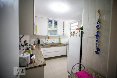 Apartamento para alugar com 74m², 3 quartos e 1 vaga Apartamento para alugar com 74m², 3 quartos e 1 vagaCozinha