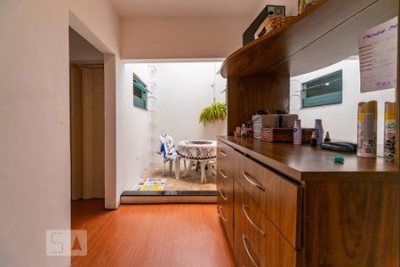 Casa à venda com 345m², 4 quartos e 3 vagasJardim de inverno e Corredor