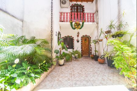 Casa à venda com 345m², 4 quartos e 3 vagasJardim e quintal 