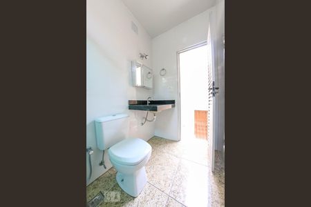 Casa para alugar com 256m², 6 quartos e 2 vagasBanheiro 3