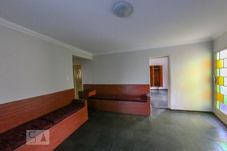 Sala 3 de casa para alugar com 6 quartos, 256m² em Calafate, Belo Horizonte