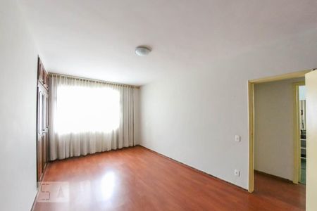 Casa para alugar com 256m², 6 quartos e 2 vagasQuarto 3