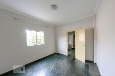 Casa para alugar com 256m², 6 quartos e 2 vagasQuarto 1