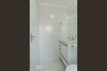 Apartamento para alugar com 58m², 2 quartos e 1 vaga Apartamento para alugar com 58m², 2 quartos e 1 vagaBanheiro da Suíte 2